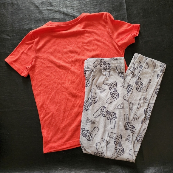Cat And Jack Orange and gray short sleeve Pizza Gaming pajama set Size M (8/10) - Picture 7 of 7